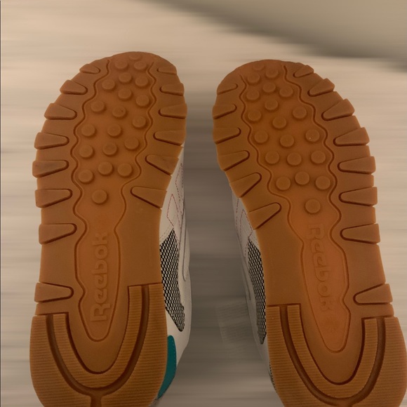 🎉*HOST PICK * 🎉Reebok Classic Leather ATI 90S - Picture 8 of 9